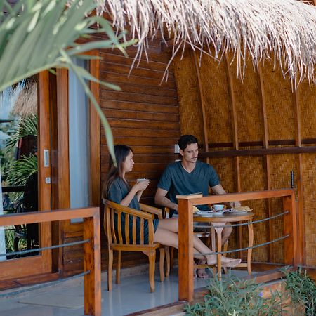 Sundi Ocean Bungalow By Abm Toyapakeh Экстерьер фото