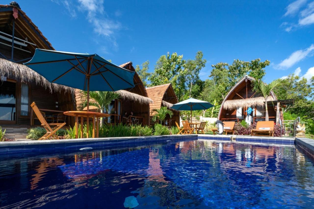 Sundi Ocean Bungalow By Abm Toyapakeh Экстерьер фото